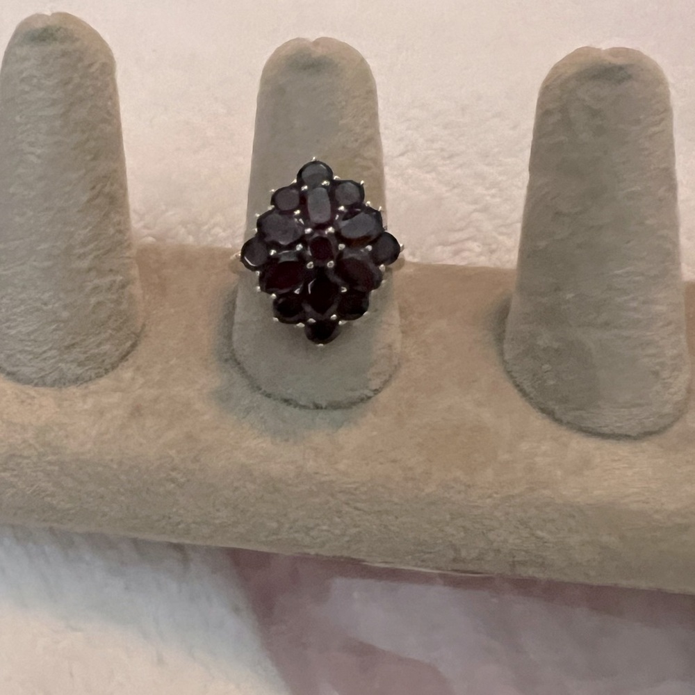 Gemporia Designer Bohemian Natural Real Gemstone Garnet Sterling Silver Ring